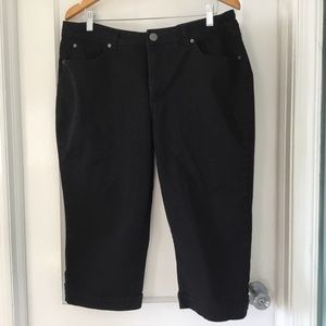 Croft & Barrow Black Denim 5 Pocket Capri Jeans, Size 18, excellent condition